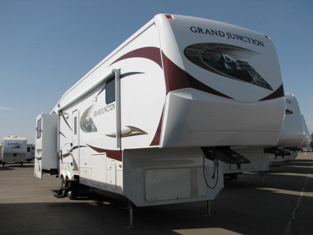 New 2009 Dutchmen Grand Junction 37TRL Fifth Wheel For Sale